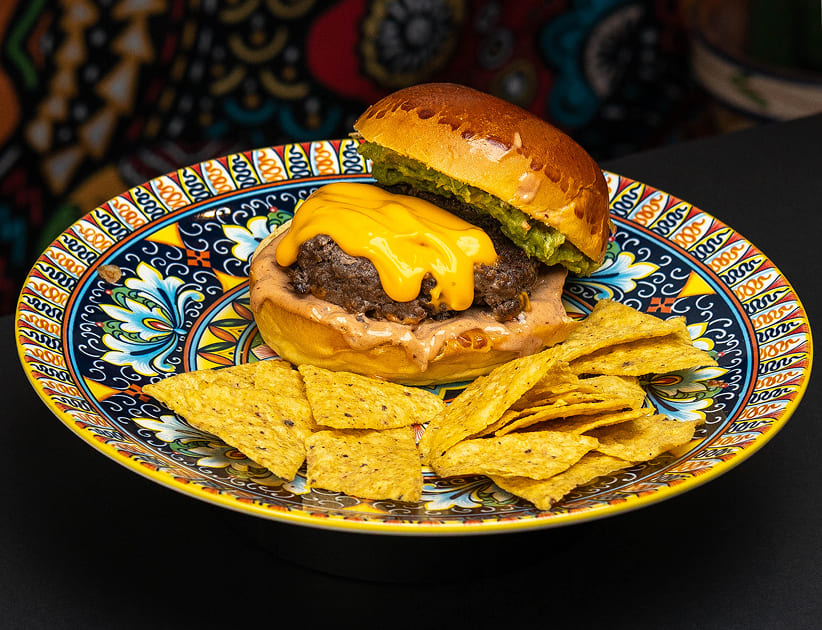 Hamburguesa mexicana de Antojitos