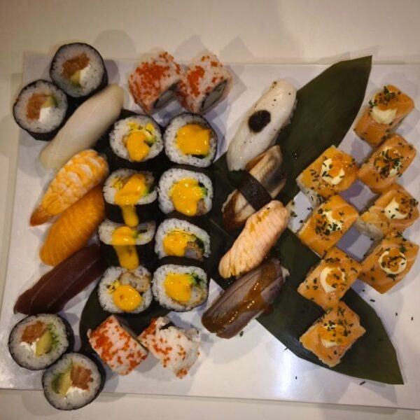 SUSHI VARIADO 32 * PREMIUM 2 CAJAS BAMBÚ