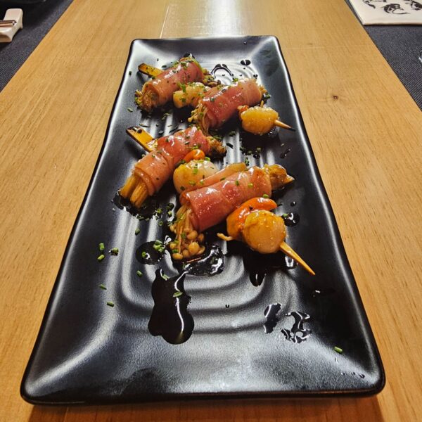 BROCHETA VIEIRA Y ENOKI