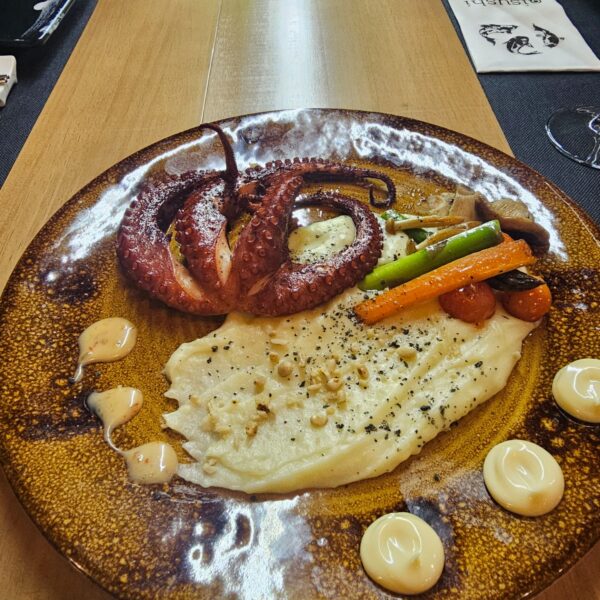 PATAS DE PULPO AL WOK